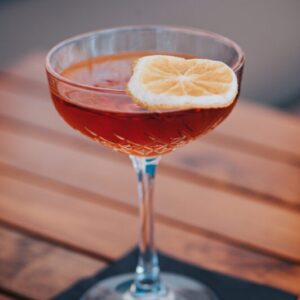 SALVETA CRNA 24x24 600/1